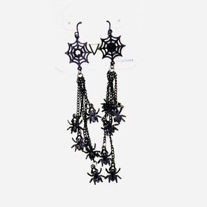 Icing Black Spider Web Dangle Spiders 🕷️ Earrings Halloween NWT